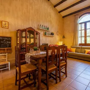 Cirera, Сasa de vacaciones