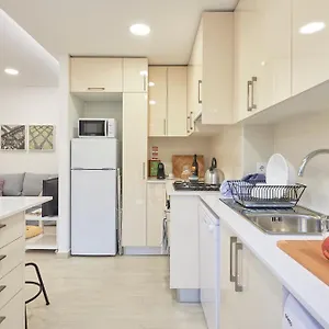 Light With Amazing Balcony, By Timecooler Apartamento Lisboa